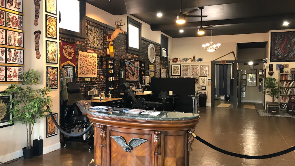 HAWKS ELECTRIC TATTOOS — Tattoo shop in Tampa